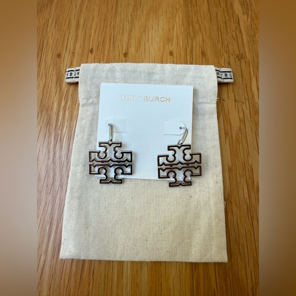 NWT Tory Burch Britten Small Logo Drop Earrings, silver color
